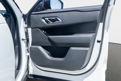 New 2026 Land Rover Range Rover Velar Dynamic SE image 21