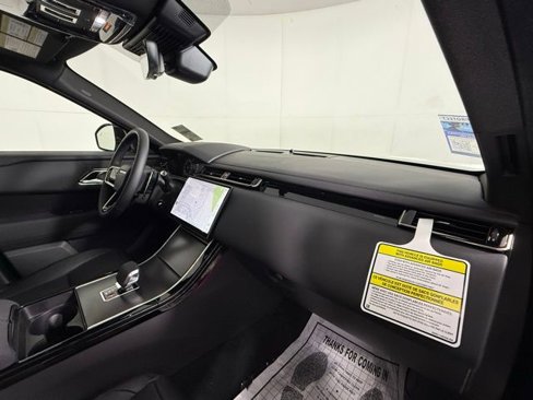 New 2026 Land Rover Range Rover Velar Dynamic SE image 38
