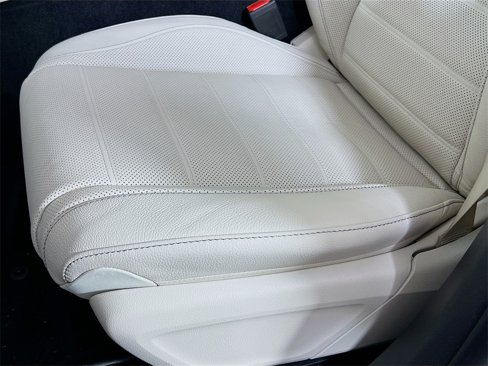 New 2026 Mercedes-Benz GLS 450 4MATIC image 23
