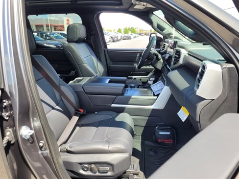 New 2025 Toyota Tundra Platinum image 13