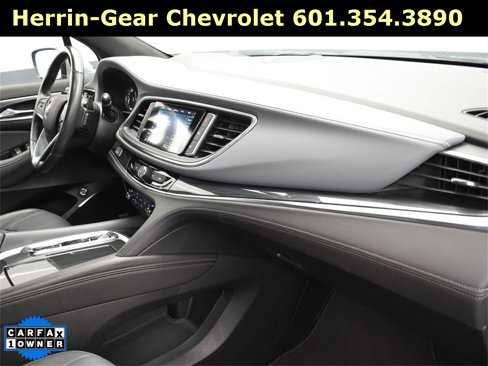 Used 2024 Buick Enclave Premium image 24