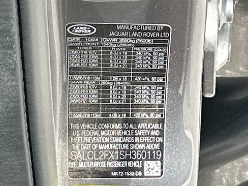 Used 2025 Land Rover Discovery Sport Dynamic SE image 39