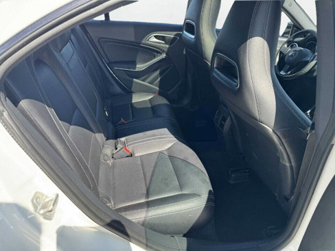 Used 2018 Mercedes-Benz CLA 250 4MATIC image 17