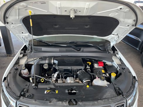 Used 2025 Jeep Compass Trailhawk image 31