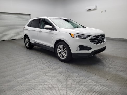 Used 2020 Ford Edge SEL image 13