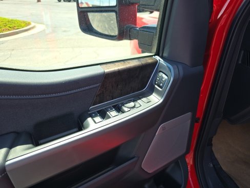 New 2025 Ford F250 Lariat w/ Lariat Ultimate Package image 12