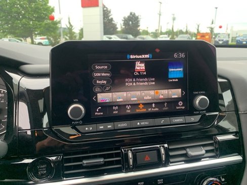 New 2025 Nissan Pathfinder SV w/ SV Premium Package image 16