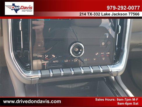 New 2026 GMC Yukon Elevation image 28