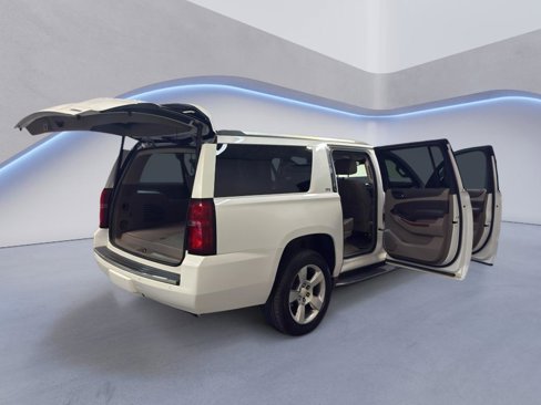Used 2016 Chevrolet Suburban LTZ image 13