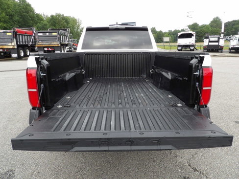 Used 2024 Toyota Tacoma SR image 41