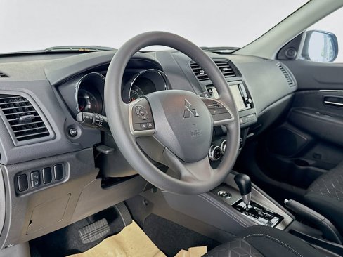 New 2024 Mitsubishi Outlander Sport ES image 9