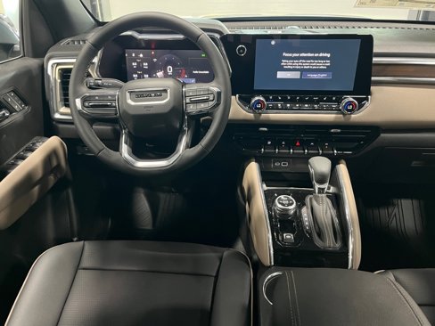 New 2026 GMC Canyon Denali image 13