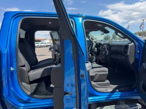 Used 2022 Chevrolet Silverado 1500 Custom w/ LPO, Dark Essentials Package image 10