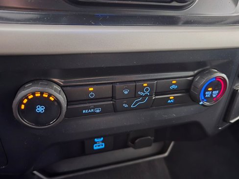 Used 2023 Ford F150 XLT image 31