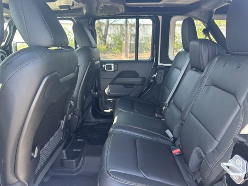 New 2025 Jeep Wrangler Unlimited Rubicon 392 image 19