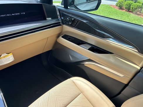 New 2026 Cadillac Escalade IQ Sport 2 image 17