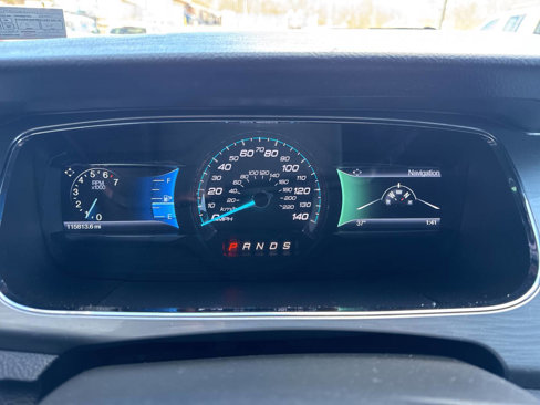 Used 2017 Ford Taurus SEL w/ Equipment Group 201A image 32