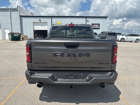 New 2026 RAM 1500 4x4 Crew Cab image 7