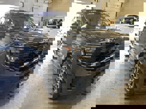 New 2025 Ford Expedition Max Active image 3