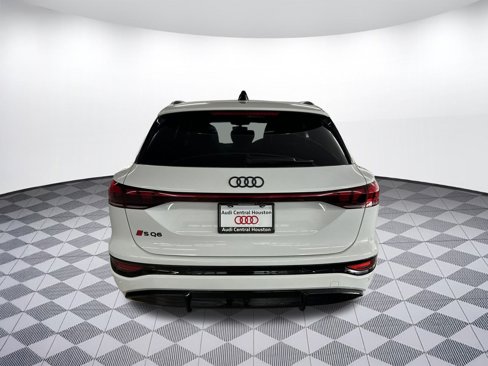 New 2025 Audi SQ6 e-tron Prestige image 10