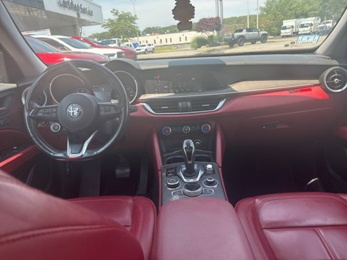 Used 2020 Alfa Romeo Stelvio Ti w/ Active Blind Spot Package image 20