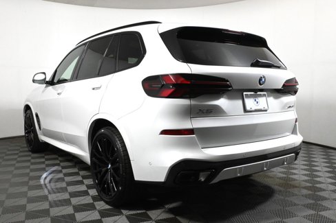 New 2026 BMW X5 xDrive40i w/ M Sport Package image 5