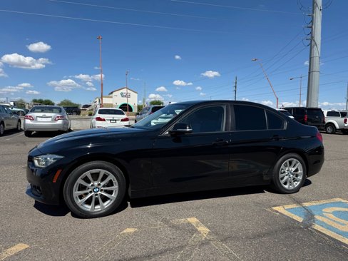 Used 2017 BMW 320i Sedan image 5
