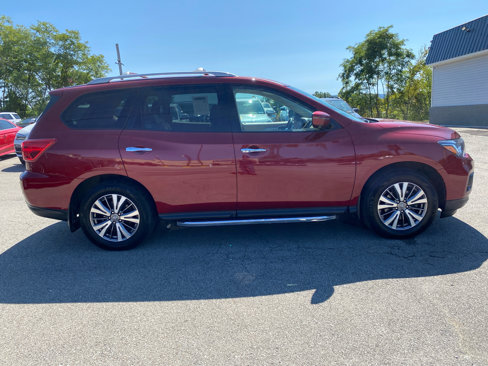 Used 2020 Nissan Pathfinder SL image 4