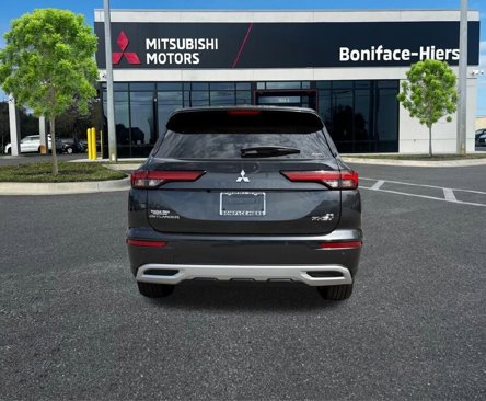 New 2025 Mitsubishi Outlander SE image 6