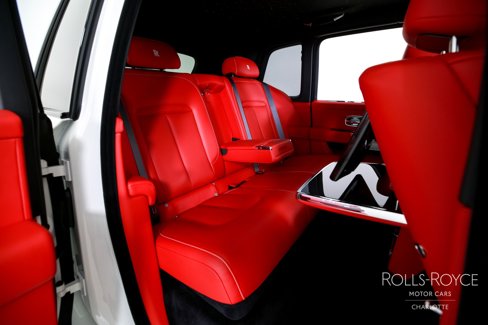 New 2025 Rolls-Royce Cullinan Black Badge image 29