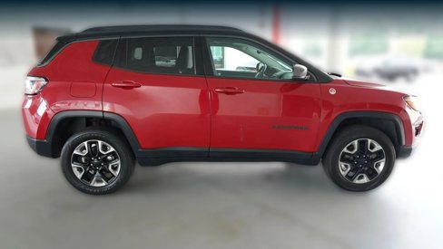 Used 2018 Jeep Compass Trailhawk image 11