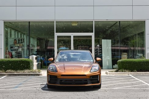 New 2025 Porsche Panamera 4 image 10
