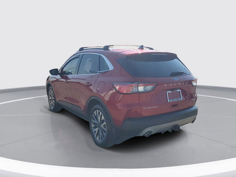 Certified 2020 Ford Escape Titanium image 3