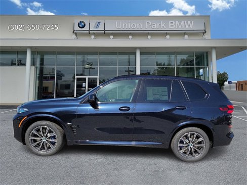 Used 2025 BMW X5 M60i image 7