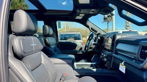 New 2025 Ford F250 Platinum image 3