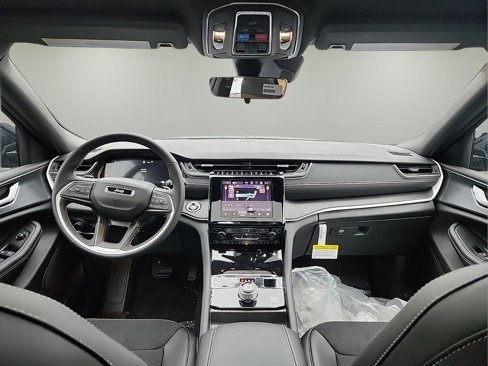 New 2025 Jeep Grand Cherokee L Altitude image 5