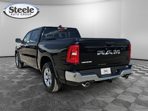 New 2026 RAM 1500 2WD Crew Cab image 3