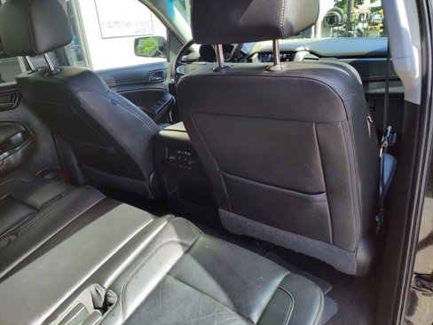 Used 2018 Chevrolet Suburban LT image 17
