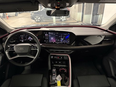 Used 2025 Audi Q5 Premium Plus w/ Premium Plus image 19