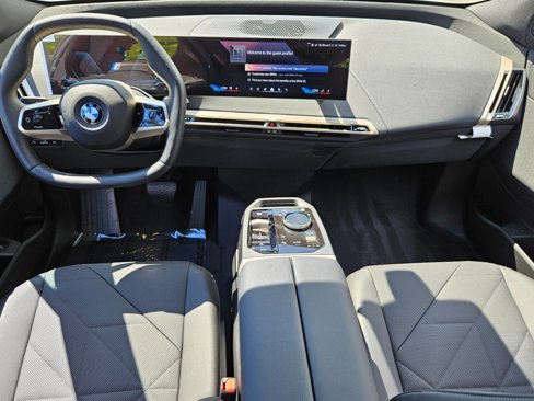 New 2026 BMW iX xDrive60 w/ Premium Package image 16