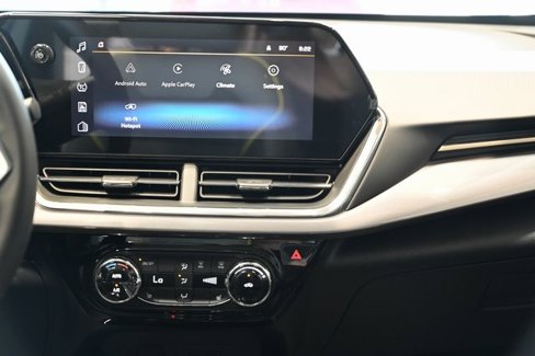 New 2025 Chevrolet Trax LT image 14