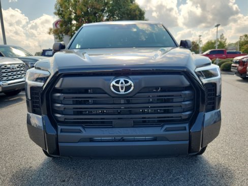 New 2026 Toyota Tundra SR image 2