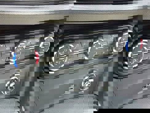 New 2025 Alfa Romeo Stelvio Sprint image 12