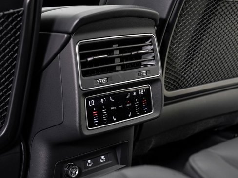 Certified 2025 Audi Q7 3.0T Prestige image 22