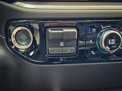 New 2026 GMC Sierra 1500 SLT w/ SLT Premium Plus Package image 31