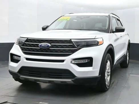Used 2023 Ford Explorer XLT w/ Equipment Group 202A image 1