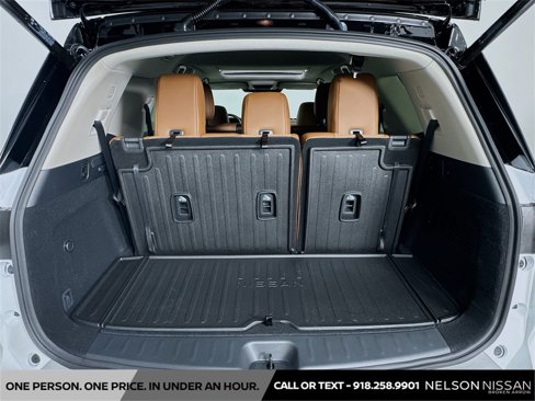 New 2025 Nissan Pathfinder Platinum image 28