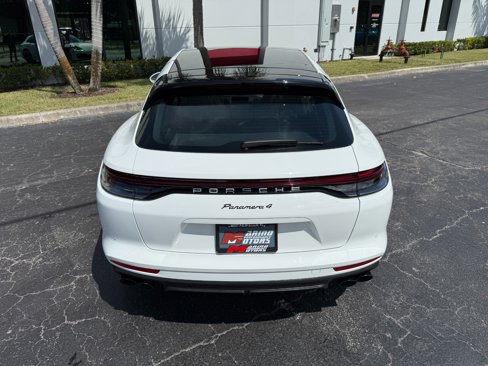 Used 2023 Porsche Panamera 4 w/ Premium Package image 20