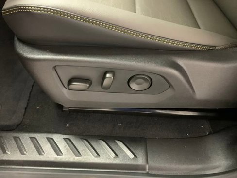 New 2026 Chevrolet Colorado ZR2 w/ Technology Package image 12