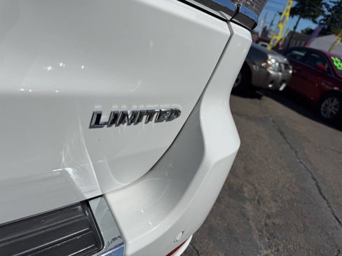 Used 2014 Jeep Grand Cherokee Limited image 8